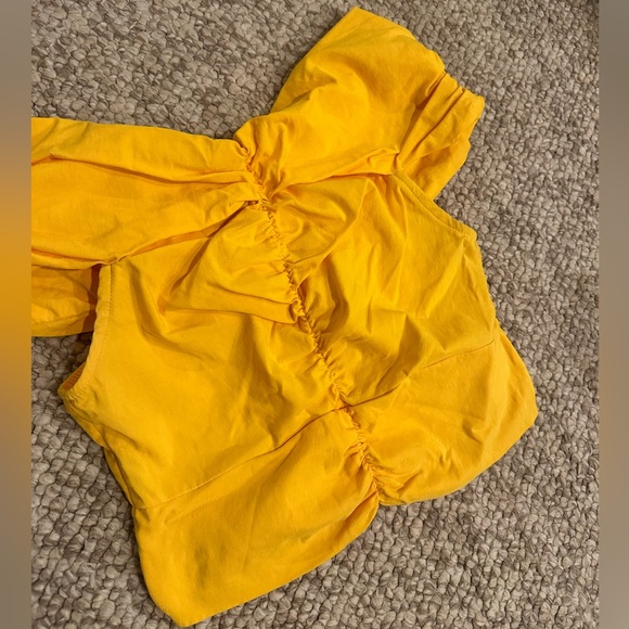 Zara off the shoulder bright yellow ruched crop top size small - Picture 6 of 9